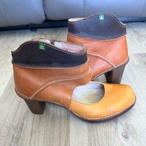 El Naturalista Heels
